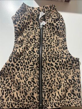 Leopard Print Ribbed Zip Front Vest - Tan & Black